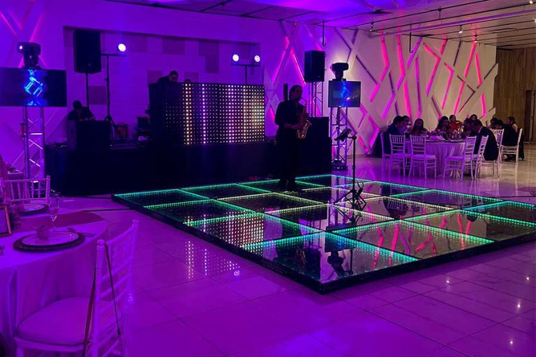 Pista-iluminada-efecto-infinity