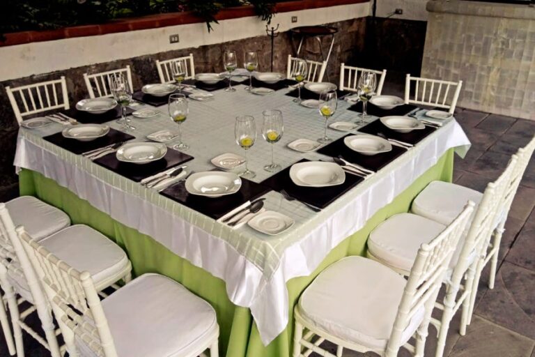 Salon-de-eventos-en-plaza-dorada